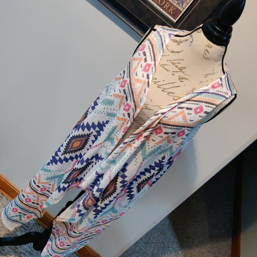 Tunic like sleeveless cover up